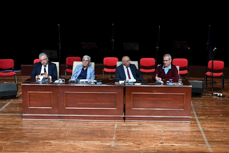 Mamak’ta Emekliler Günü’ne Özel Panel ve Konser